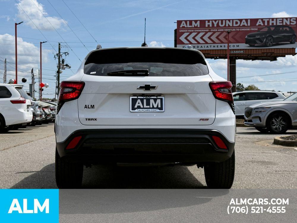 used 2025 Chevrolet Trax car, priced at $23,164