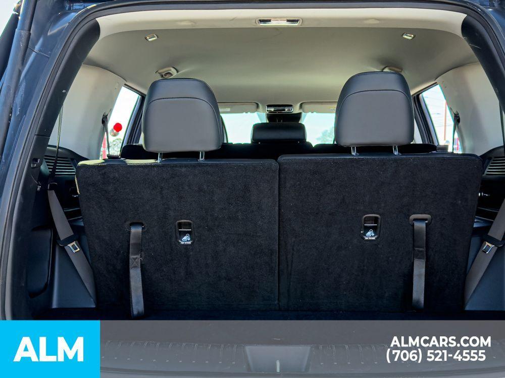 used 2025 Hyundai Santa Fe car, priced at $26,920