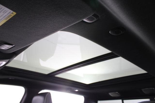 used 2021 Ram 1500 car, priced at $29,996
