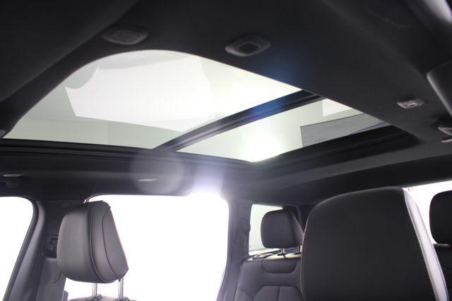 new 2026 Jeep Cherokee car, priced at $39,310