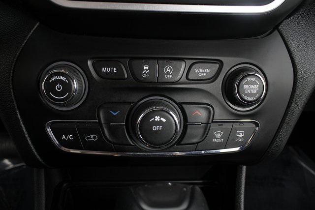 used 2019 Jeep Cherokee car, priced at $13,996