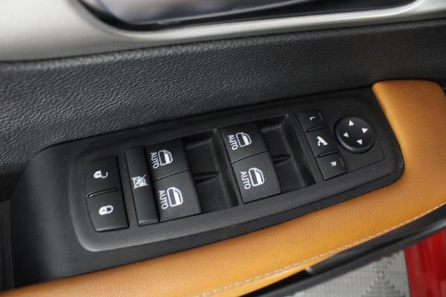 used 2025 Chrysler Pacifica car, priced at $44,496