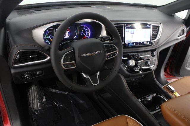 used 2025 Chrysler Pacifica car, priced at $44,496