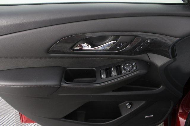 used 2023 Chevrolet Traverse car, priced at $38,996