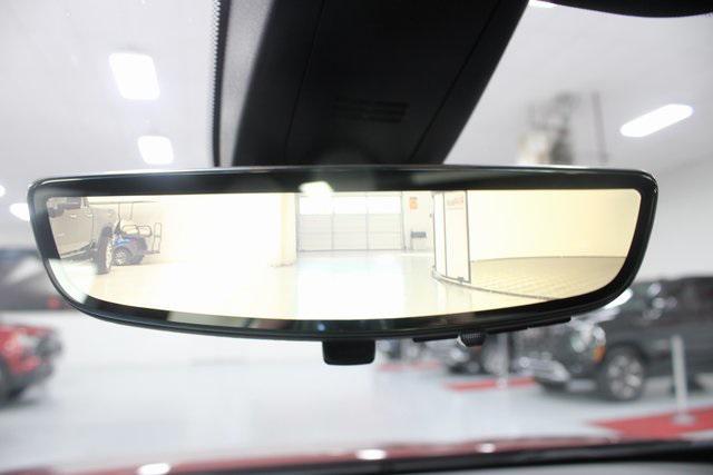 used 2023 Chevrolet Traverse car, priced at $38,996