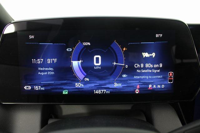 used 2025 Chevrolet Equinox EV car, priced at $19,996