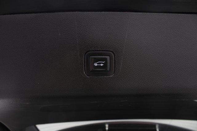 used 2021 Chevrolet Traverse car, priced at $18,996