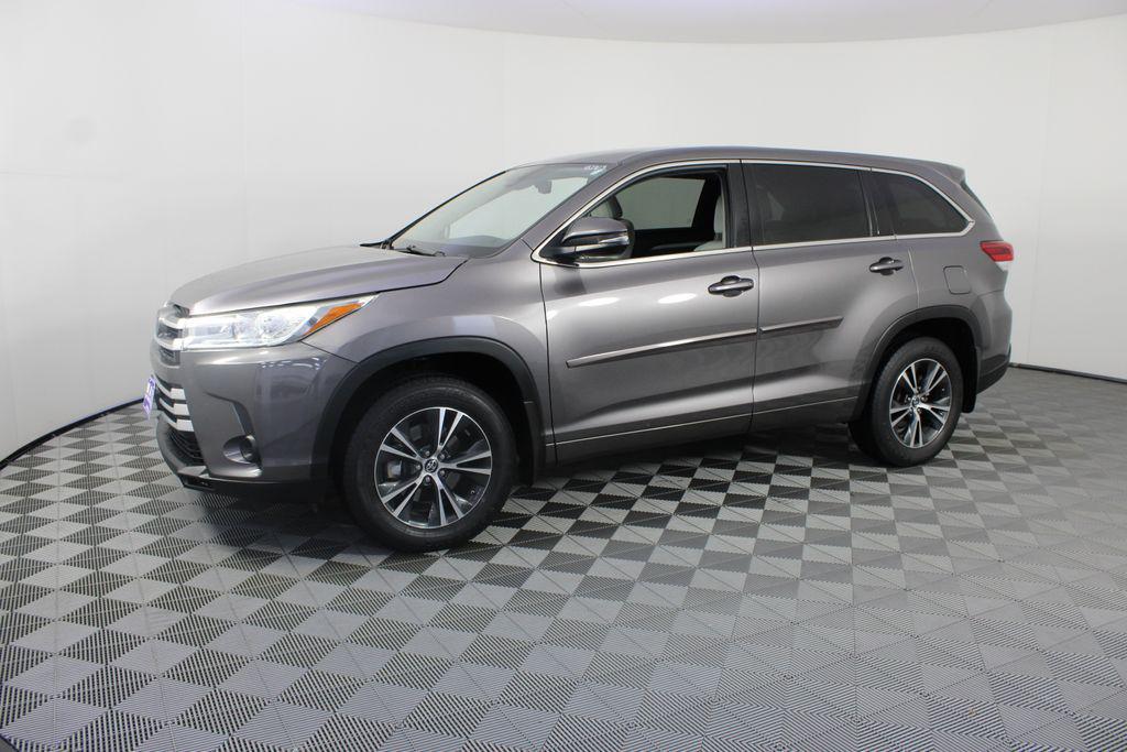 used 2017 Toyota Highlander car, priced at $23,996