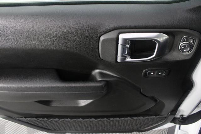 used 2022 Jeep Gladiator car, priced at $32,996