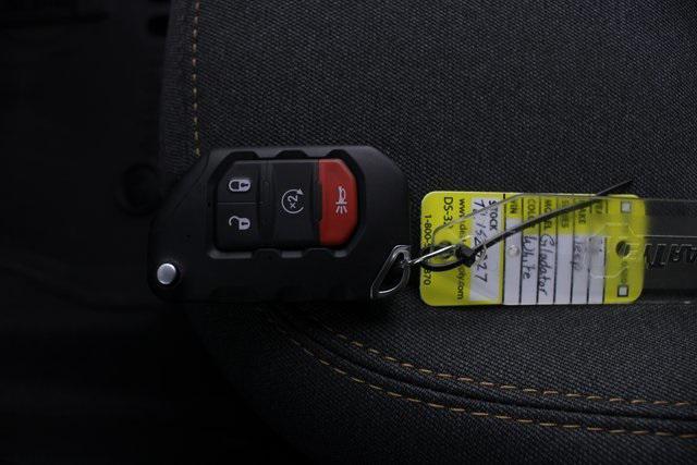 new 2026 Jeep Gladiator car, priced at $43,155