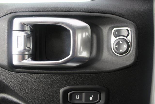 new 2026 Jeep Gladiator car, priced at $43,155