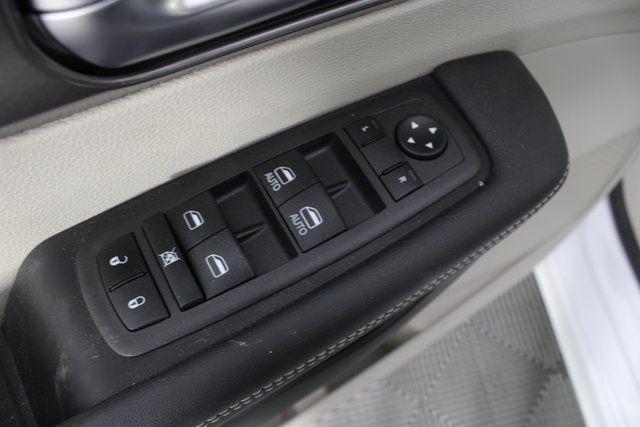 used 2024 Chrysler Pacifica Hybrid car, priced at $33,996