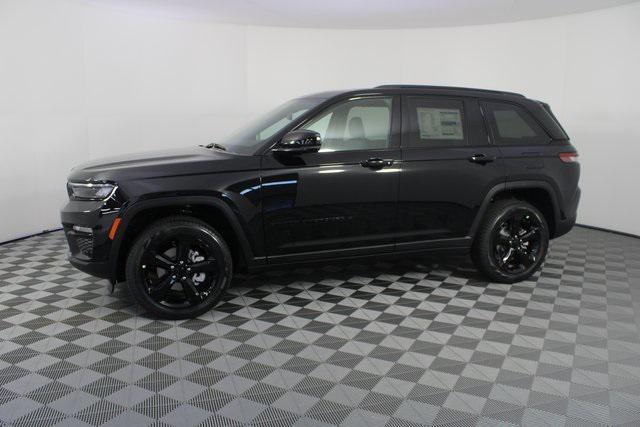 new 2025 Jeep Grand Cherokee car, priced at $44,655