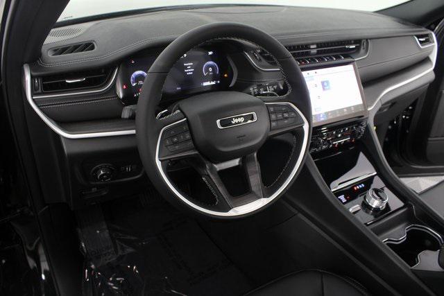 new 2025 Jeep Grand Cherokee car, priced at $44,655