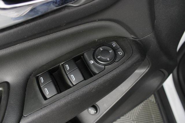 used 2024 Chevrolet Equinox car, priced at $21,996