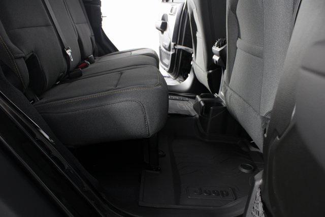 new 2026 Jeep Wrangler car, priced at $41,075