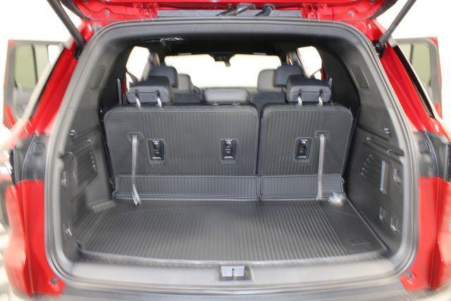 new 2026 Chevrolet Traverse car, priced at $40,110
