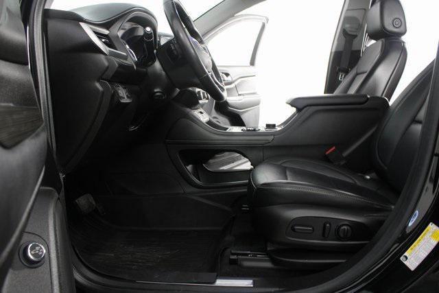 used 2021 GMC Acadia car, priced at $23,996