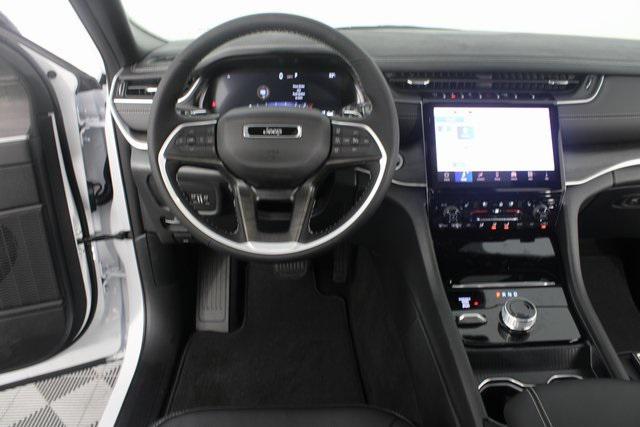 new 2025 Jeep Grand Cherokee car, priced at $44,060