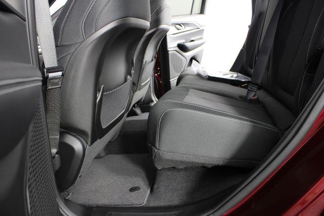 new 2026 Jeep Grand Cherokee car, priced at $34,125