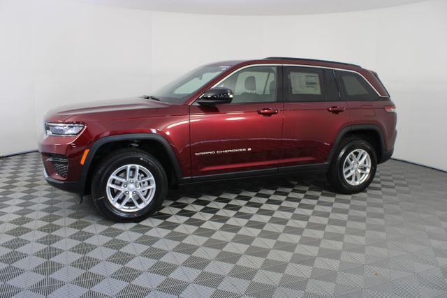 new 2026 Jeep Grand Cherokee car, priced at $34,125