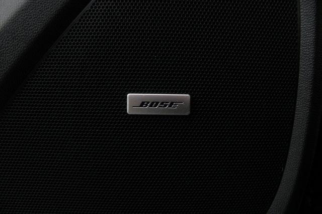 used 2023 Chevrolet Traverse car, priced at $38,996