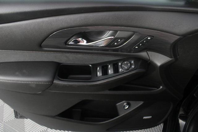 used 2023 Chevrolet Traverse car, priced at $38,996