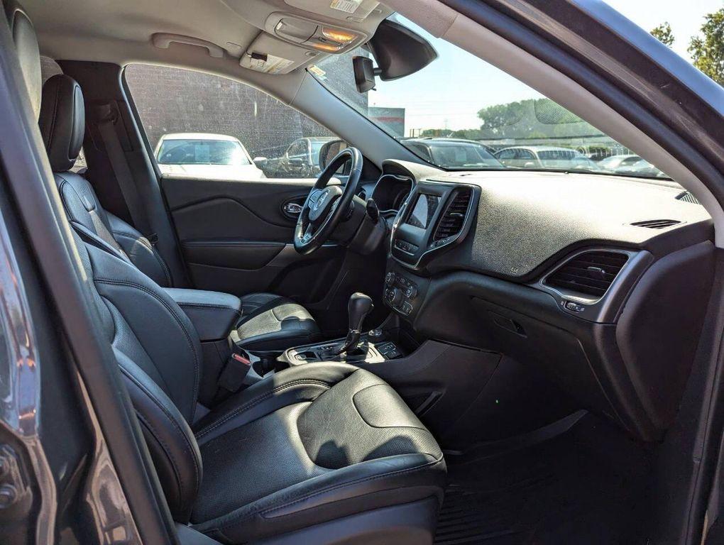 used 2021 Jeep Cherokee car, priced at $16,995