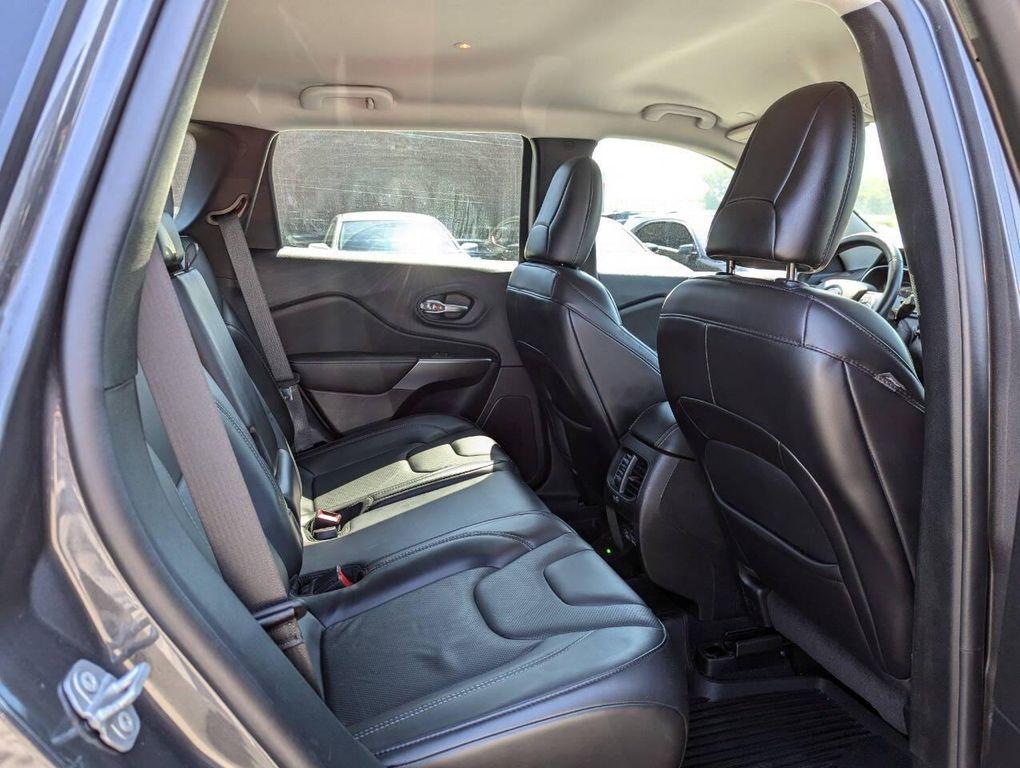 used 2021 Jeep Cherokee car, priced at $16,995