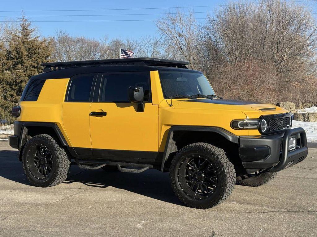 used 2007 Toyota FJ Cruiser car, priced at $31,975