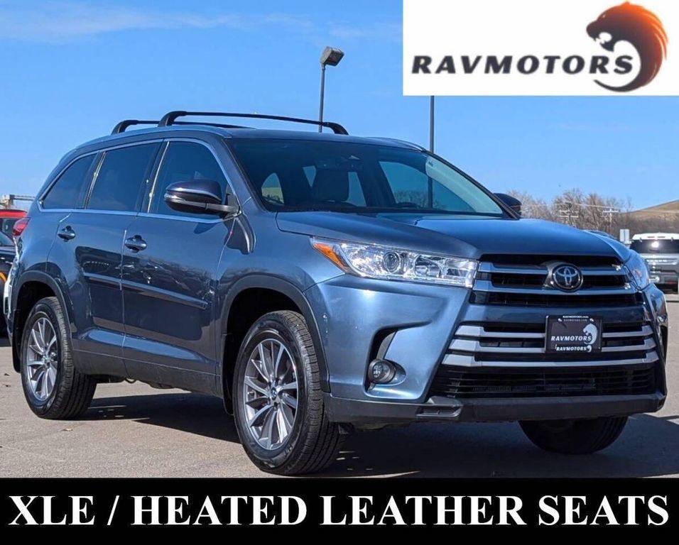 used 2019 Toyota Highlander car, priced at $21,975