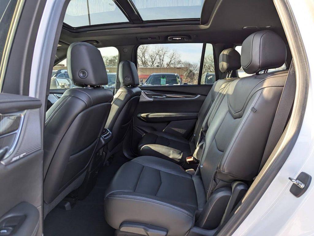 used 2020 Cadillac XT6 car, priced at $21,974