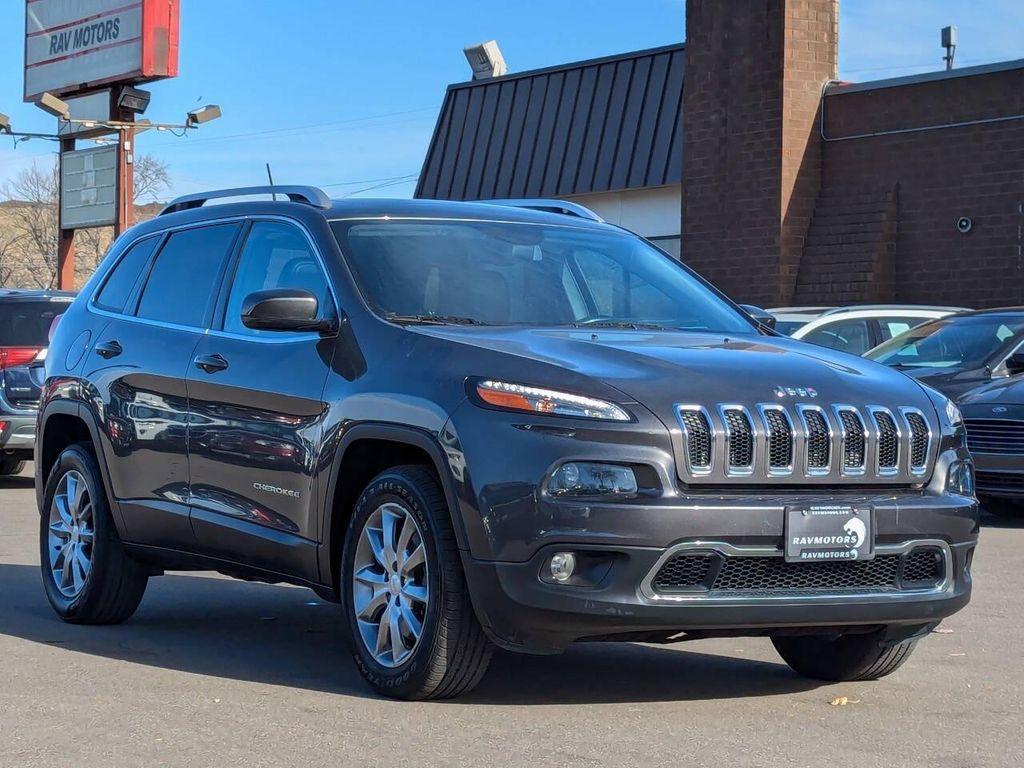 used 2018 Jeep Cherokee car, priced at $16,492