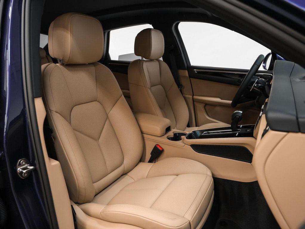 new 2026 Porsche Macan car