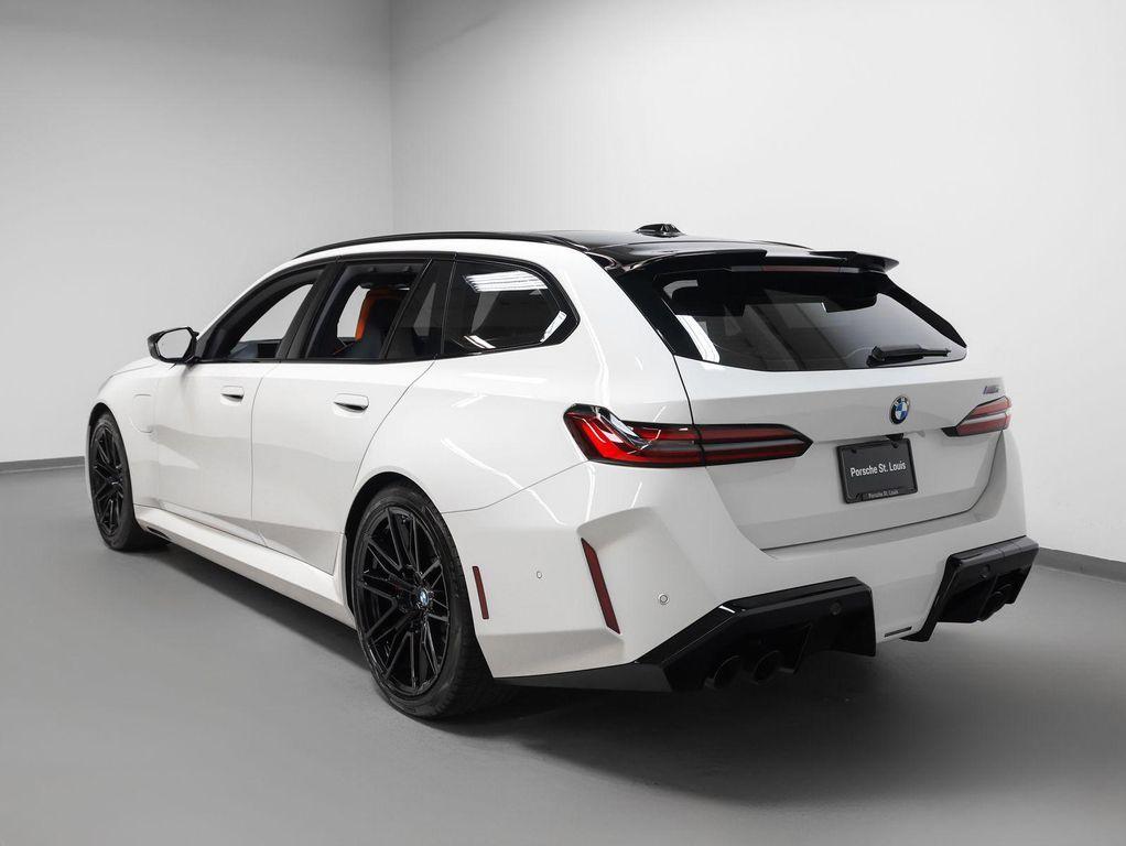 used 2025 BMW M5 car, priced at $129,985