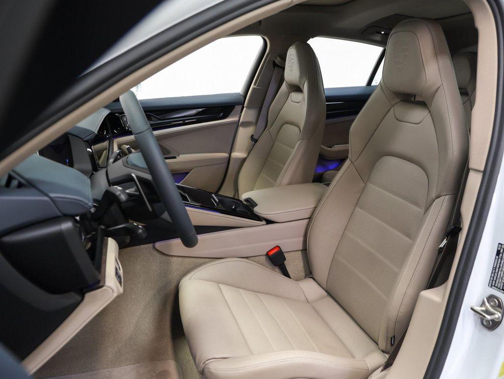 new 2026 Porsche Panamera car