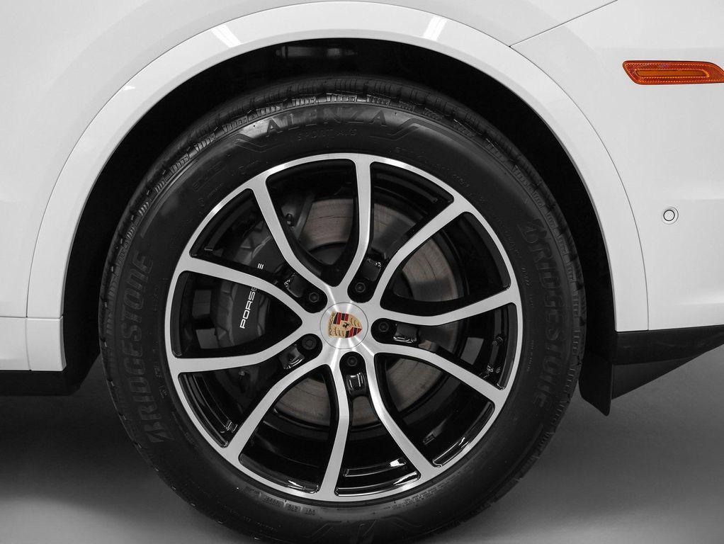 new 2026 Porsche Cayenne car