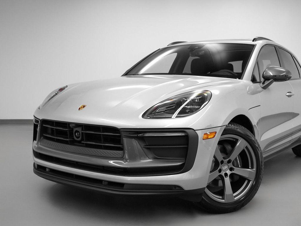 new 2025 Porsche Macan car