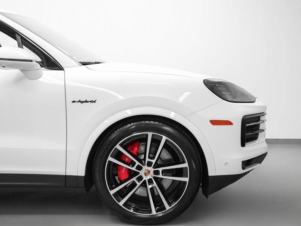 new 2026 Porsche Cayenne car
