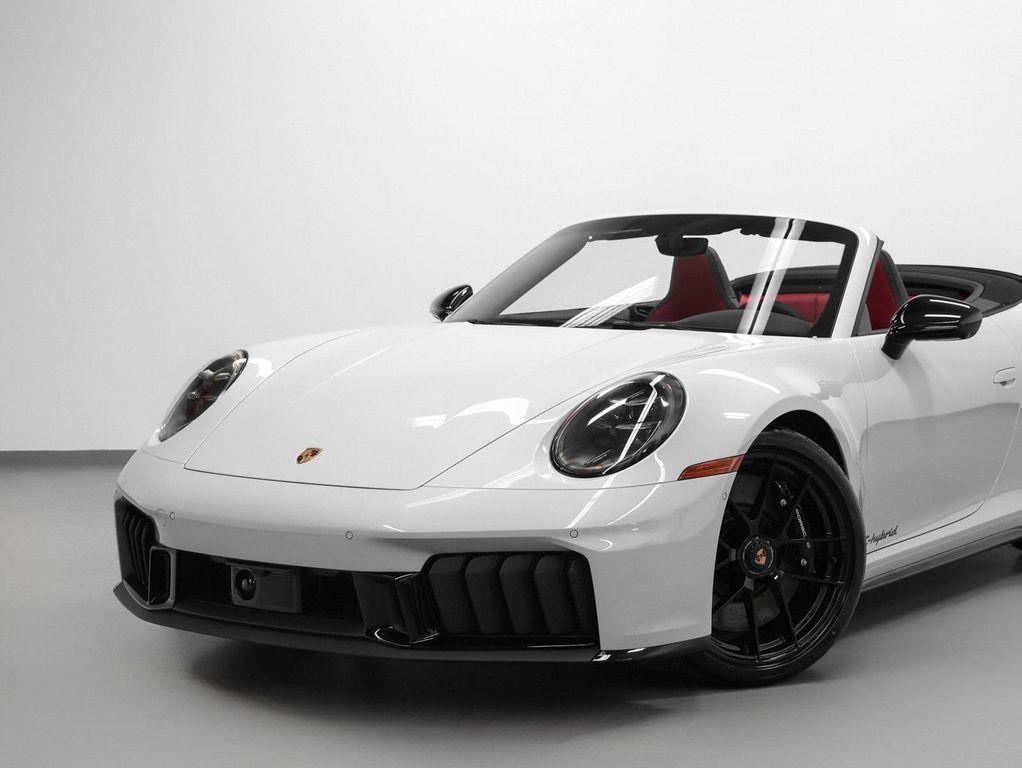 new 2026 Porsche 911 car