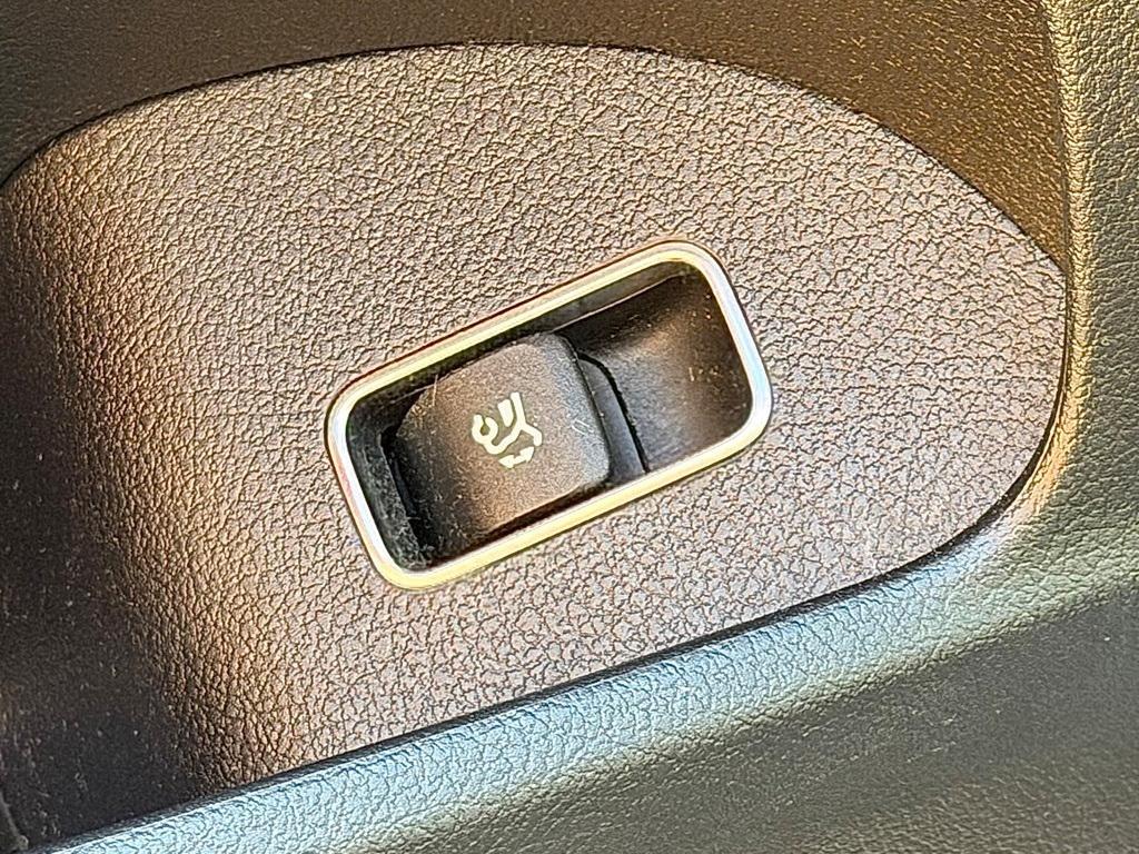 used 2021 Mercedes-Benz GLE 350 car, priced at $34,995