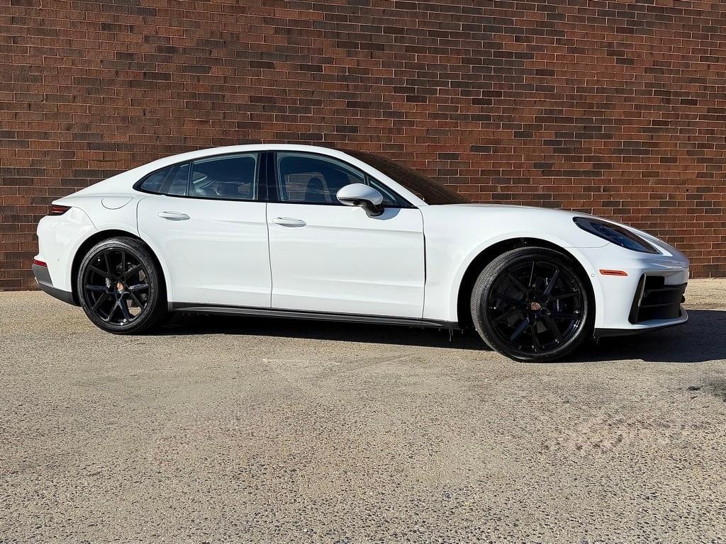 new 2026 Porsche Panamera car