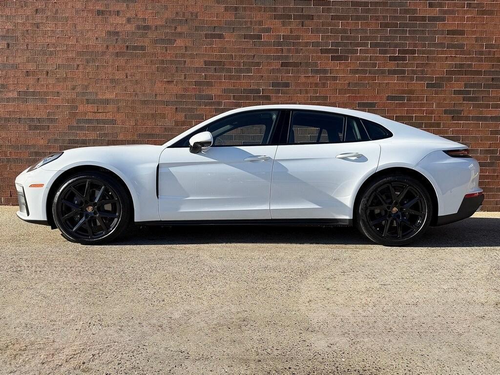 new 2026 Porsche Panamera car