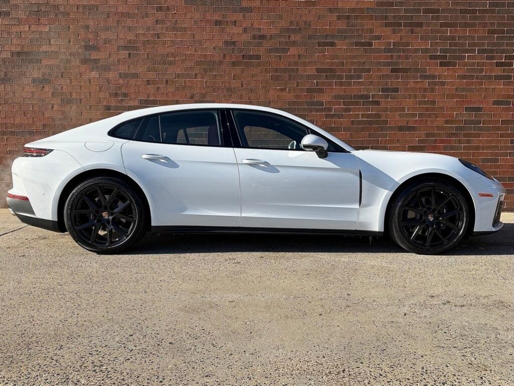 new 2026 Porsche Panamera car