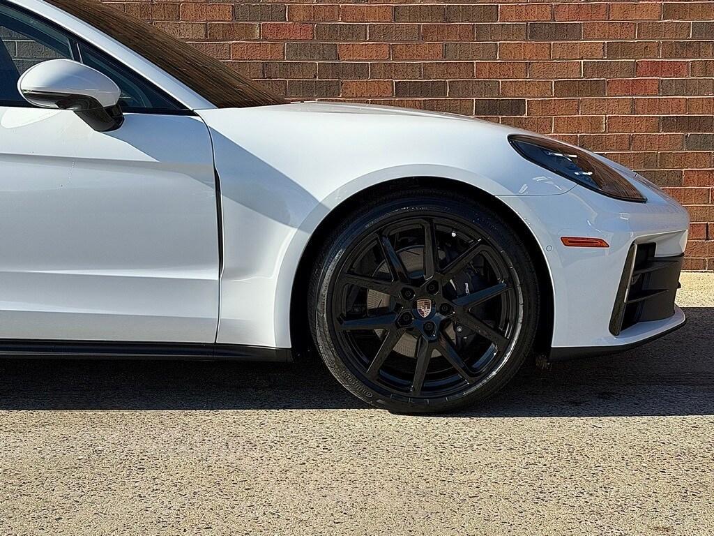 new 2026 Porsche Panamera car