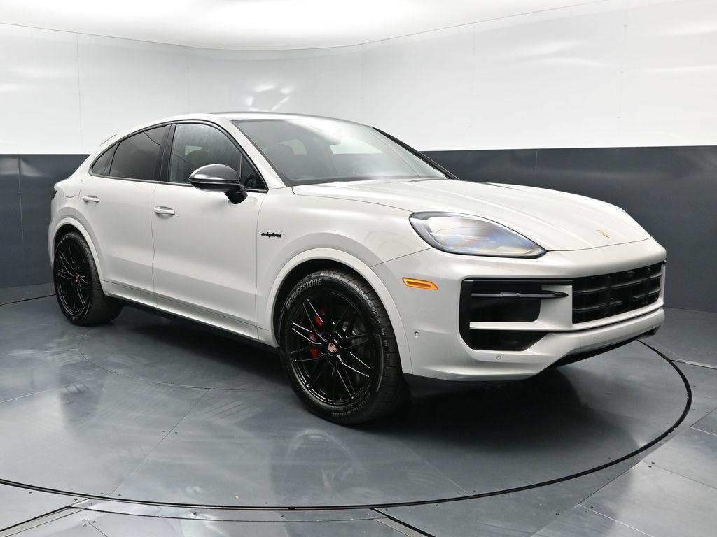 new 2025 Porsche Cayenne car, priced at $143,580