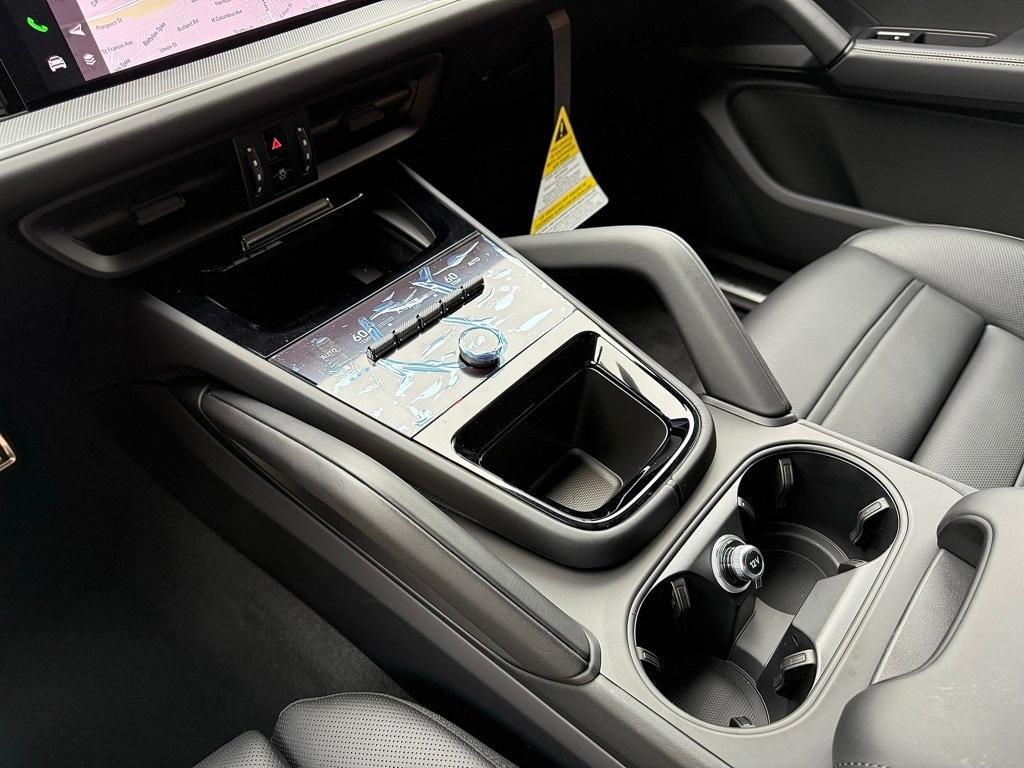 new 2025 Porsche Cayenne car, priced at $143,405