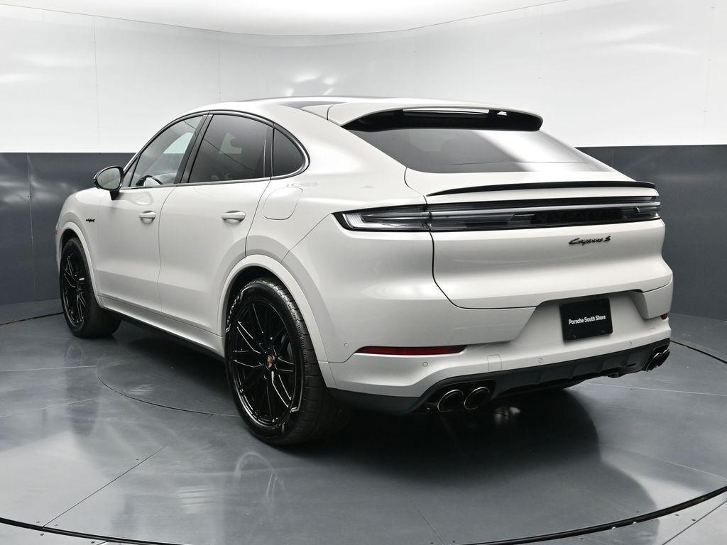 new 2025 Porsche Cayenne car, priced at $143,580