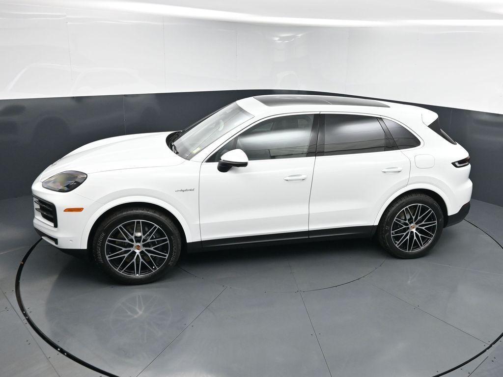 new 2026 Porsche Cayenne car, priced at $120,605
