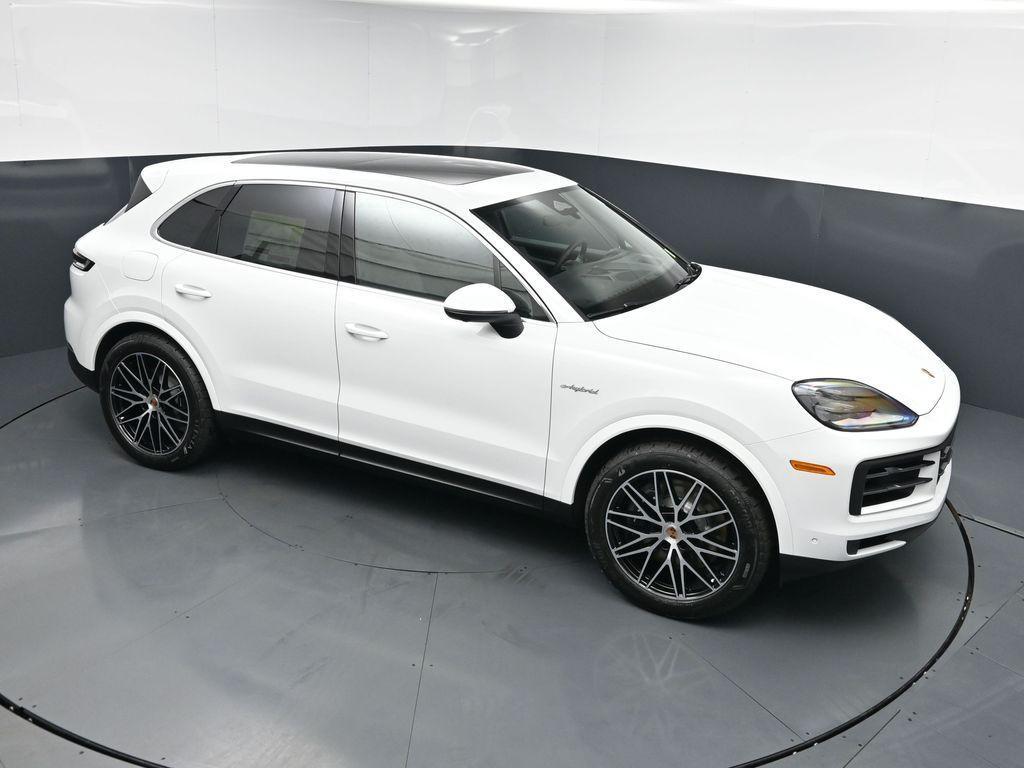 new 2026 Porsche Cayenne car, priced at $120,605